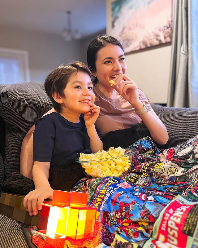 Instagram post by @abeautifulvida for Toynk. Caption reads: [...] You can find these items and more at....