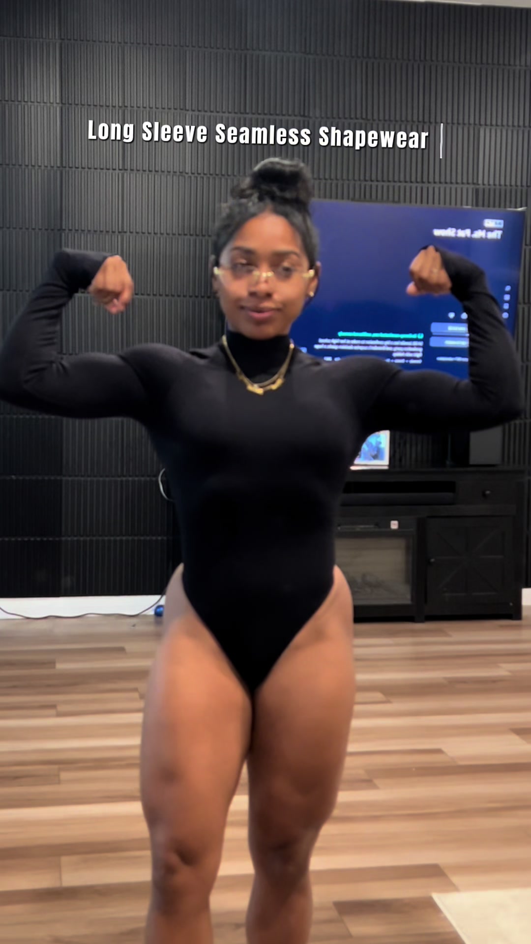 TikTok post by @blatinafit.sahm for Soo Slick. Caption reads: @soo slick shapewear wow…. I’m snatched 🥹😍 #fypシ....