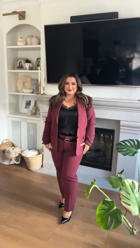 Instagram post by @simplysuppa for Knix. Caption reads: #knixambassador 

Did you know I wear at least....