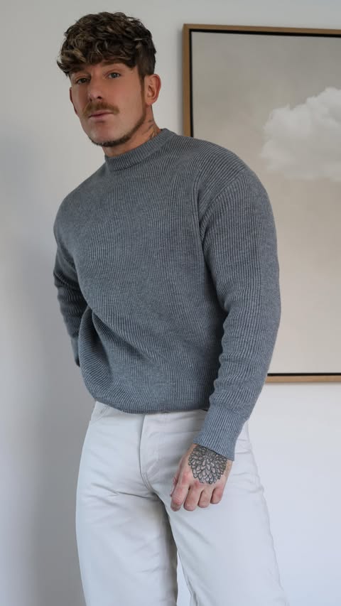 Instagram post by @stanleydru for Vinted. Caption reads: I’m currently clearing out my wardrobe like I’m a....