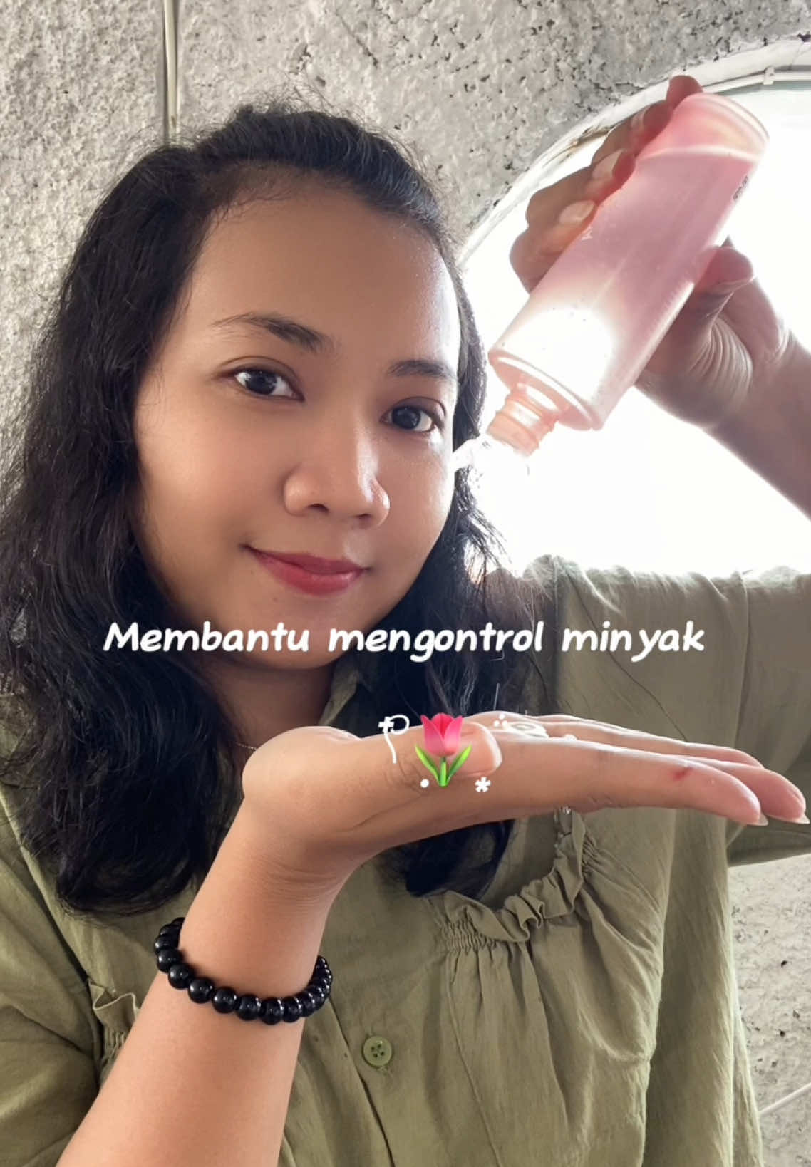 TikTok post by @kkfriskaa for Madame Gie Cosmetics. Caption reads: Wajib cek out @Madame Gie Cosmetics #madamegie.