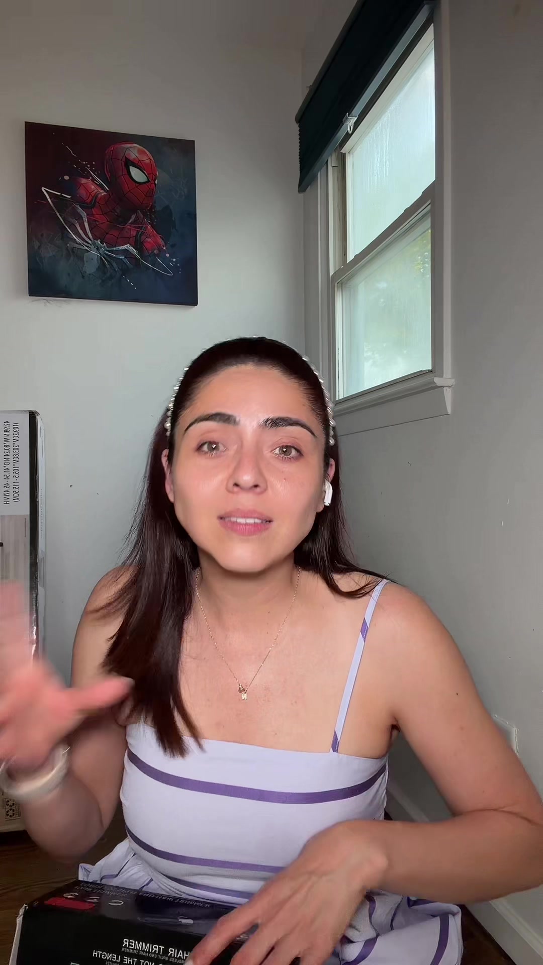 TikTok post by @jenniferlifestylex3 for Wavy Chic. Caption reads: @Wavy Chic Offical máquina para cortar las puntas....