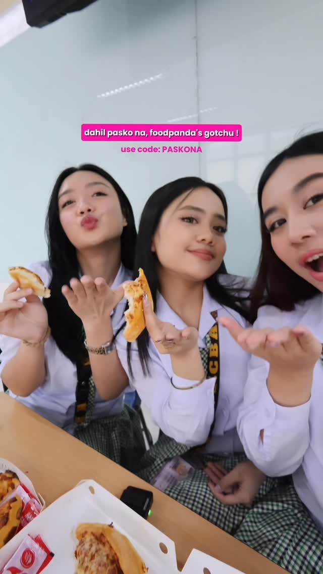 Instagram post by @deniseejuliaa for Foodpanda. Caption reads: Come deliver food with me with @foodpandaph 🩷!.