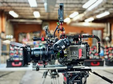 Instagram post by @brianaichlmayr for SmallHD. Caption reads: Unbalanced like today 🧊🧊🧊.