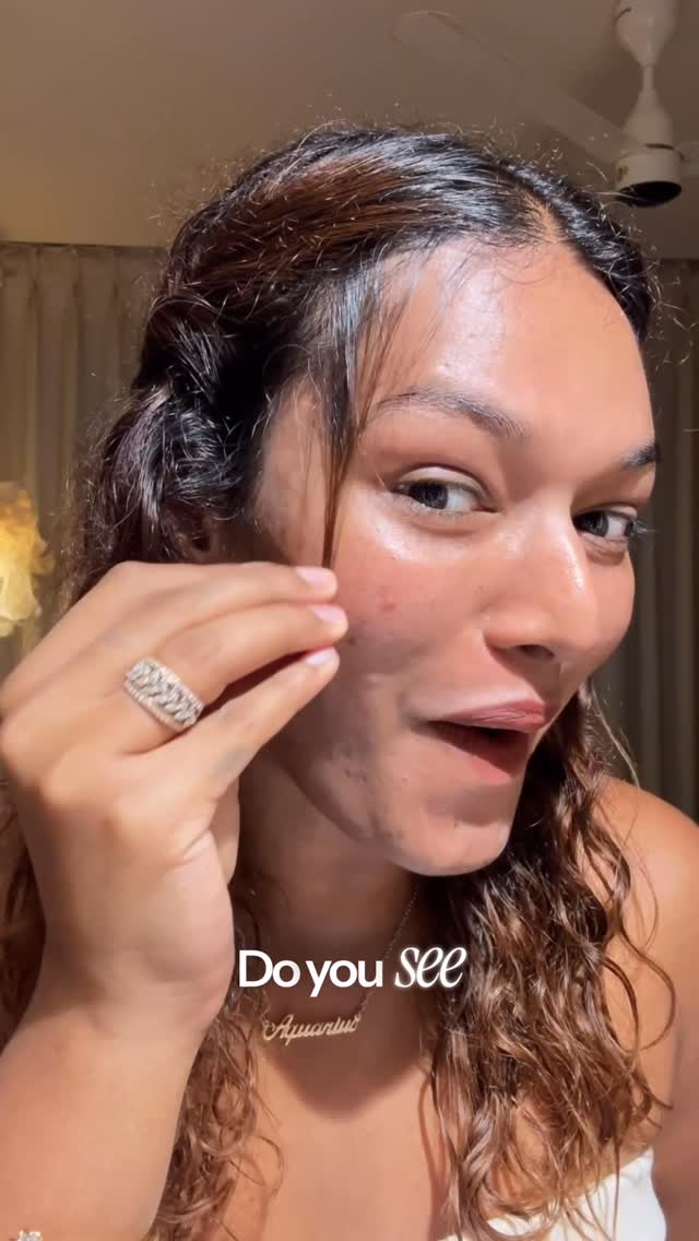 Instagram post by @sarahsaroshh for L’oréal Professionnel. Caption reads: #AD Do you see all that hair growth? 👀 From crazy....