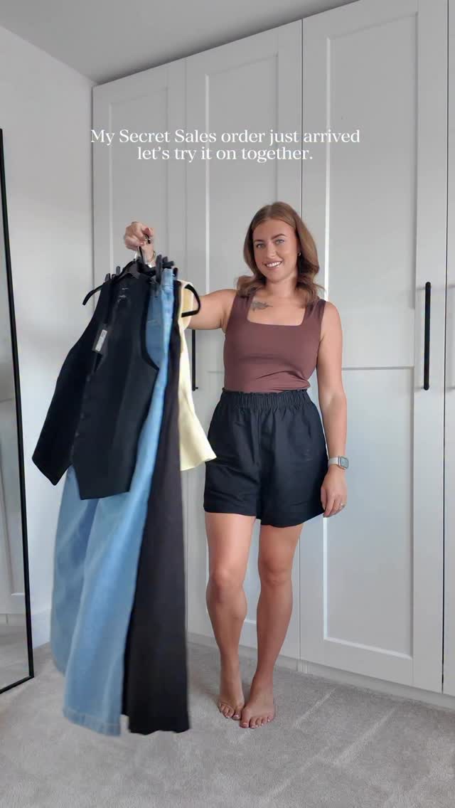 Instagram post by @oliviakeighleyx for Secret Sales. Caption reads: My @SecretSales order has arrived! Let try it on....