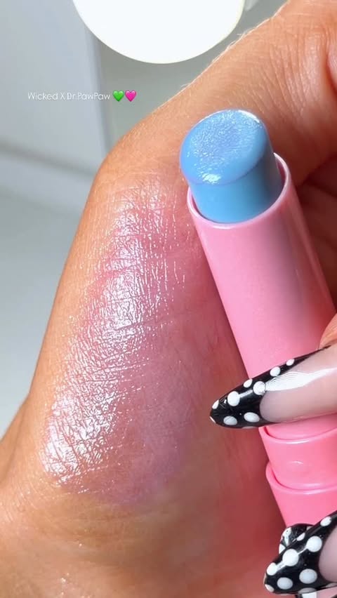 Instagram post by @itsheatherbell for Dr.pawpaw. Caption reads: [...] we didn’t know we needed 🤭🩷💚
from....