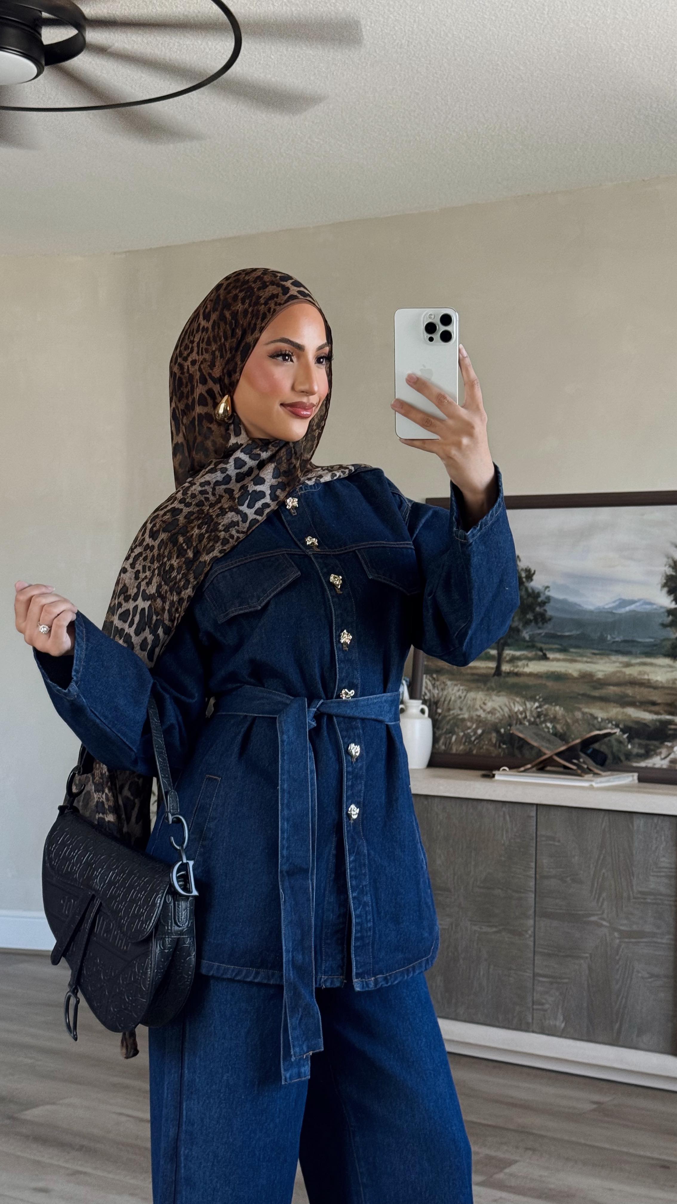 Instagram post by @luckyzaina for NYVA. Caption reads: [...] outfits loading… 🍂🍁🍃

Outfits from....