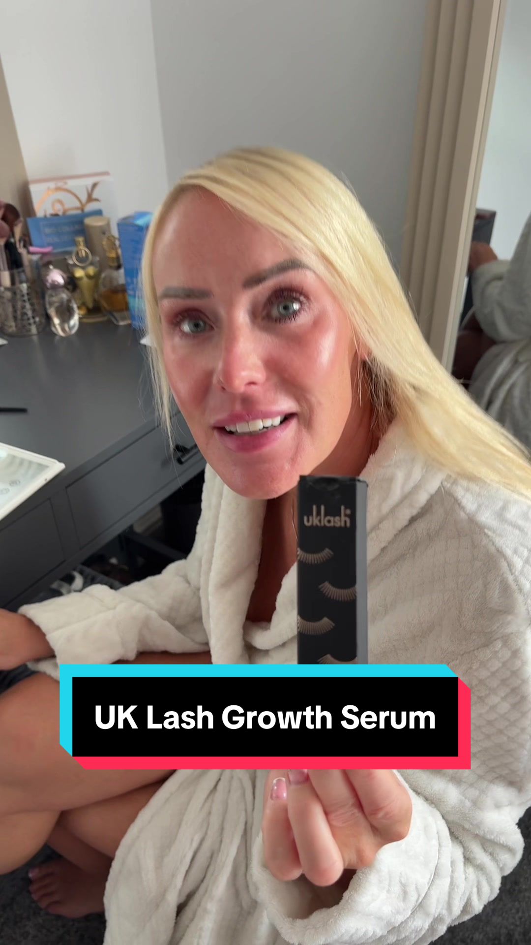 TikTok post by @jaabbex for UKLASH. Caption reads: This actually works! @UKLASH #eyelashgrowthserum....