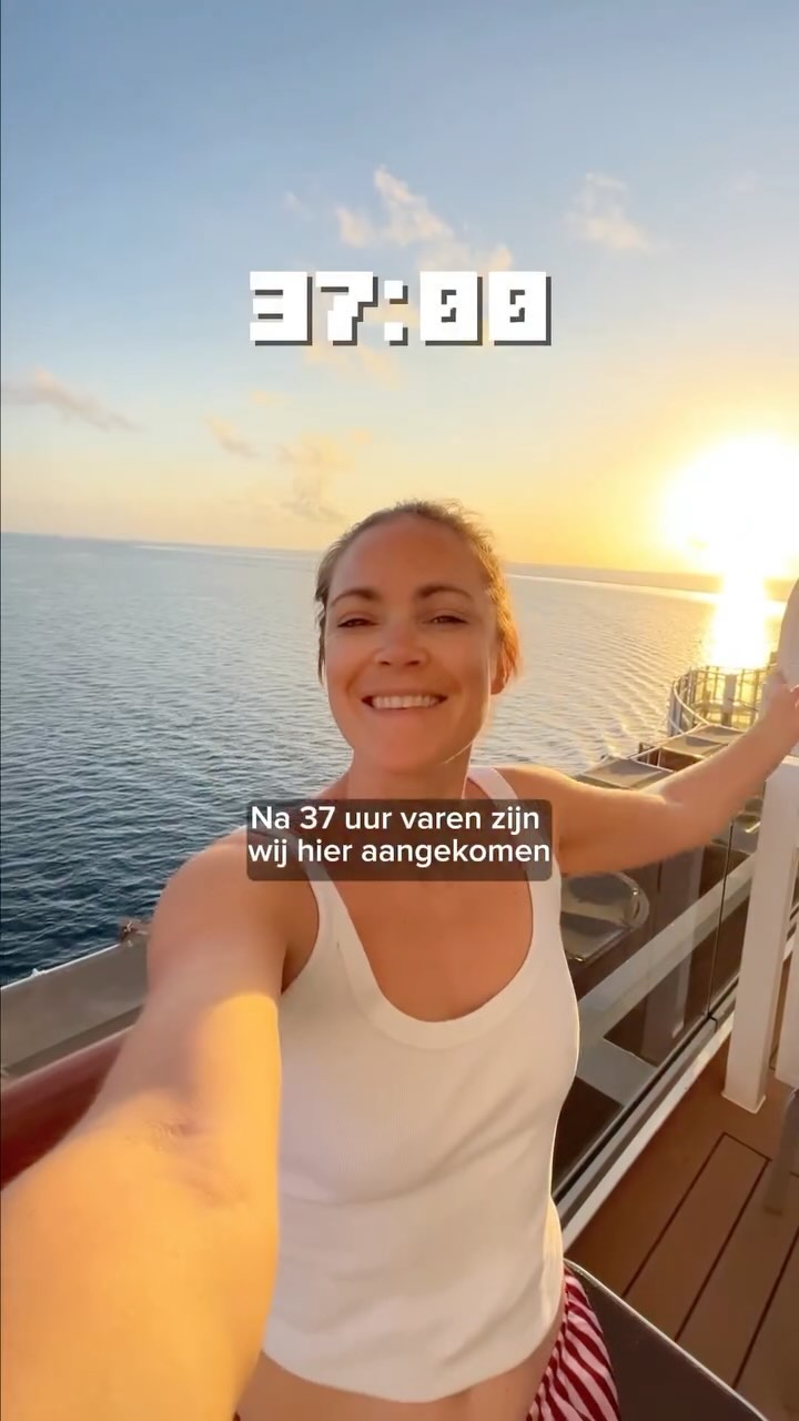 Instagram post by @withkidsontheroad for MSC Cruises Official. Caption reads: advertentie @tuibelgium De eerste 37u aan boord....