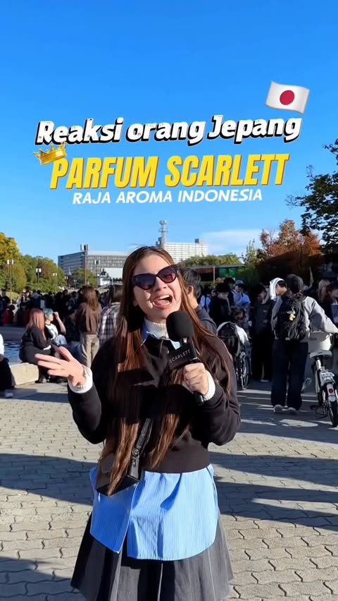 Instagram post by @felicyangelista_ for Scarlett Whitening. Caption reads: Jujur seneng bgt pas ada yang bilang wangi “parfum....