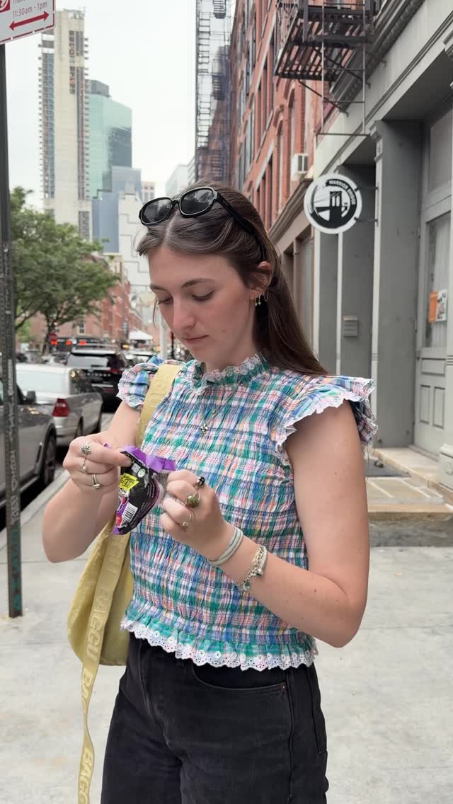 Instagram post by @sallydarrgriffin for Dave's Killer Bread. Caption reads: New city, new adventure…same reliable snack 🗽🥯🍎....