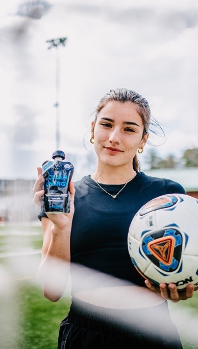 Instagram post by @corinnazullo for Clean Energy. Caption reads: [...] label sports nutrition? I’m in 😋 Try Clean....