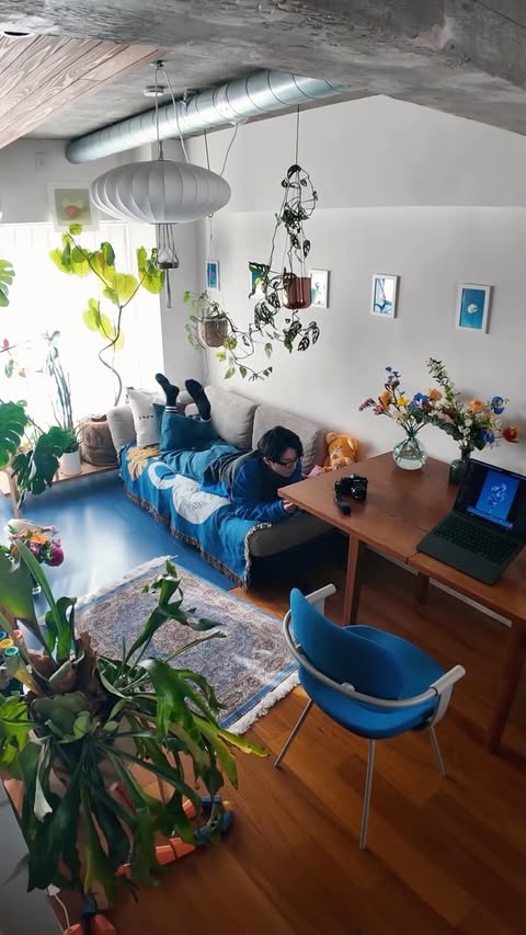 Instagram post by @hiroya_fm for Owndays. Caption reads: [...] Rest well today #myroom #adayinmylife....