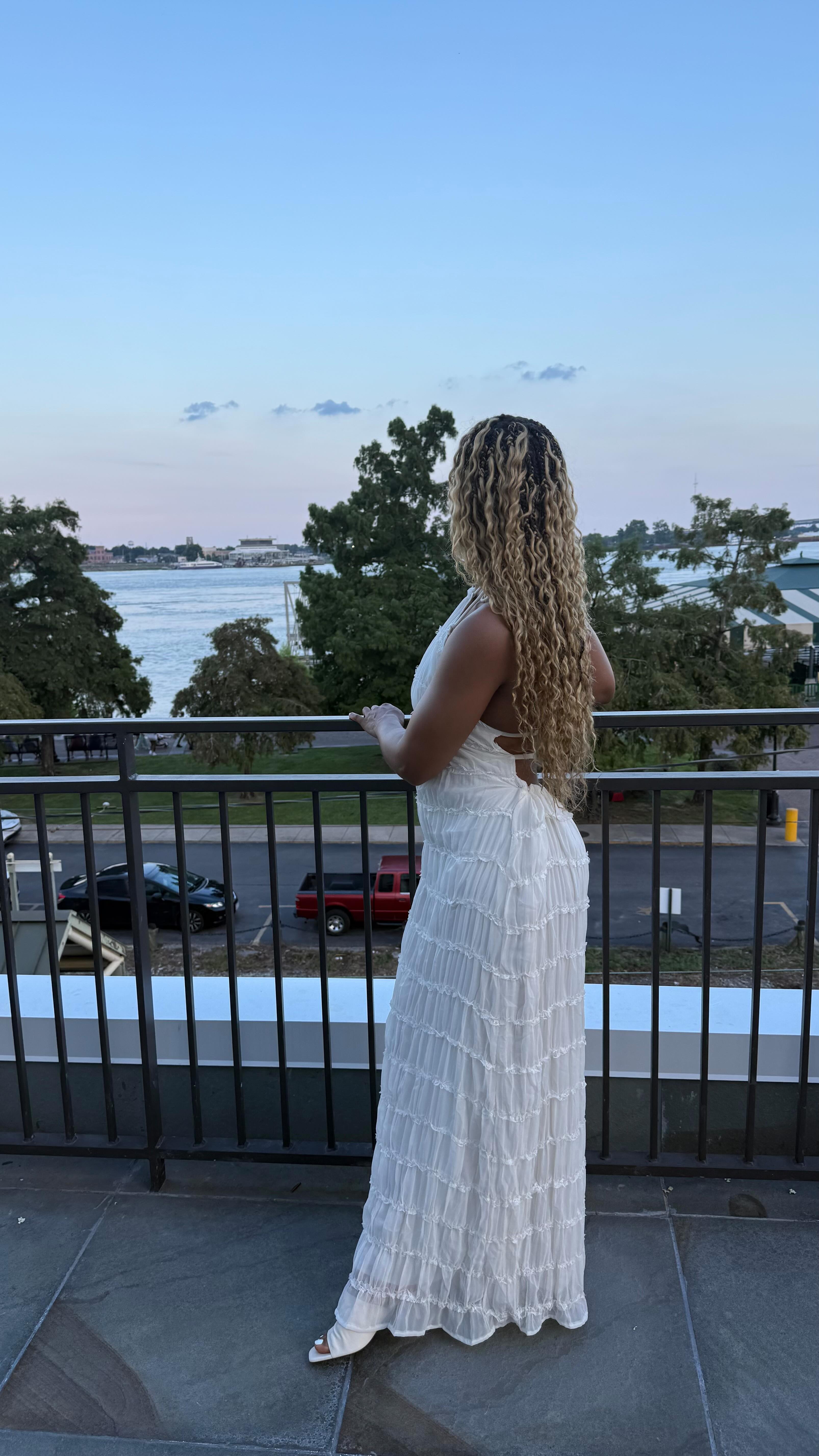 Instagram post by @lesalfred for ESSENCE. Caption reads: First full day at @essencefest as a....