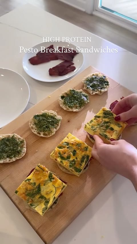 Instagram post by @eatpayylove for Cabot Creamery Cooperative. Caption reads: Start your morning off right with these high....