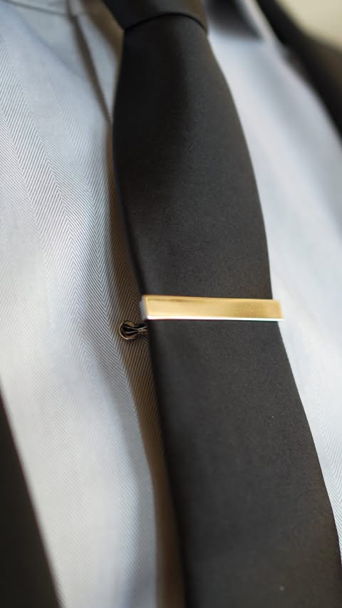 Instagram post by @umbelentini for OTAA. Caption reads: Style that speaks before you do 👔
With @otaa,....