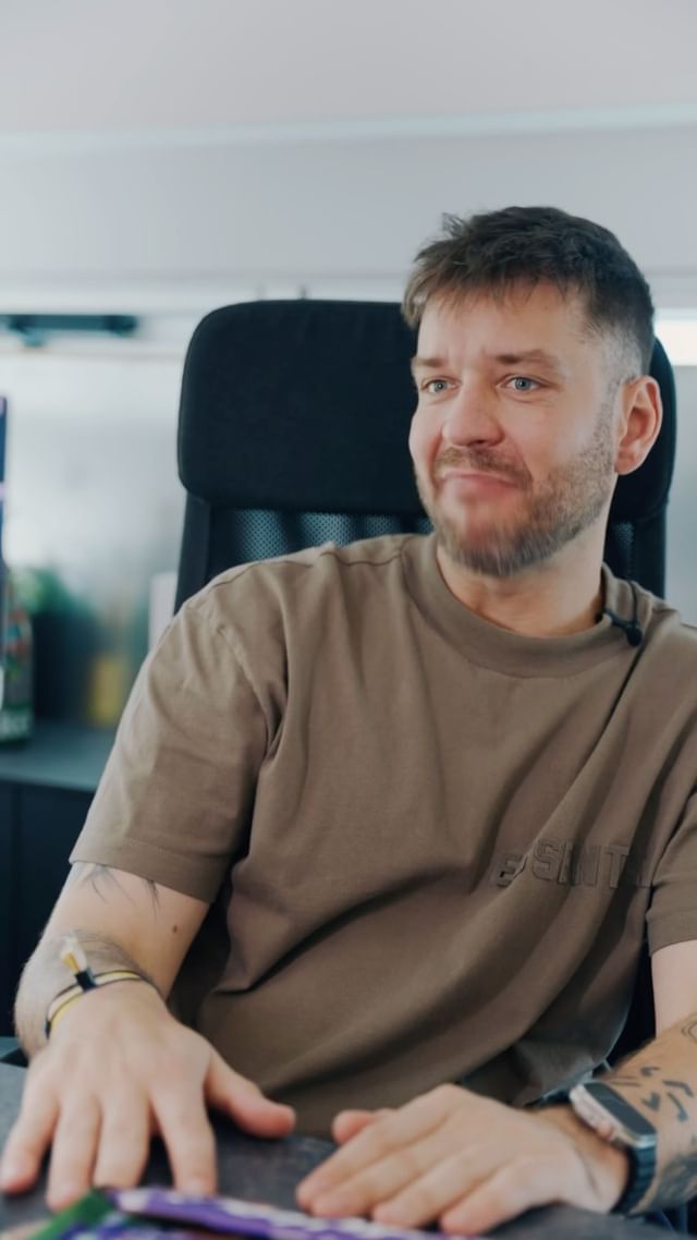 Instagram post by @sandi.pego for Milka. Caption reads: Kažu da se o okusima se ne raspravlja… ali o....