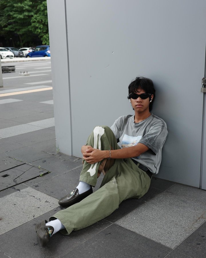 Instagram post by @glatusmaximus for Marshall Headphones. Caption reads: [...] to be 🗣️ #Marshall #MinorIV —....