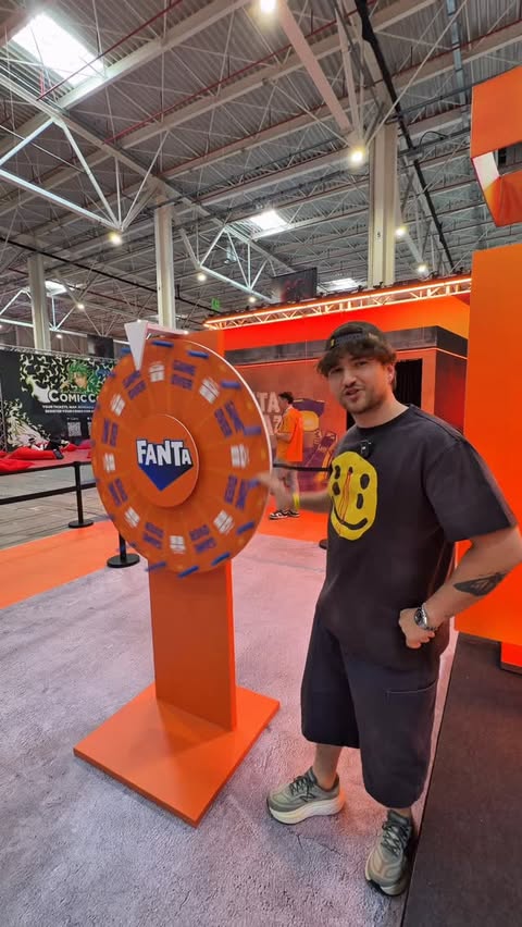 Instagram post by @madalinserbann for Fanta. Caption reads: Va asteptam la Comic Con la cornerul Fanta pentru....