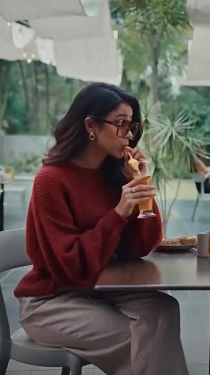 Instagram post by @sushmitaasingh for Qualcomm. Caption reads: [...] AD for Snapdragon x Samsung Client: Qualcomm....