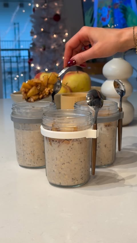 Instagram post by @madleek for Transparent Labs. Caption reads: This tastes like a cinnamon roll but has 30g of....