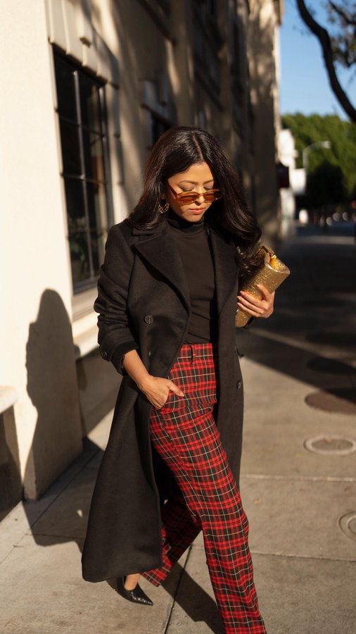 Instagram post by @walkinwonderland for Ann Taylor. Caption reads: Can you tell I’m in full holiday mode? 4 looks via....