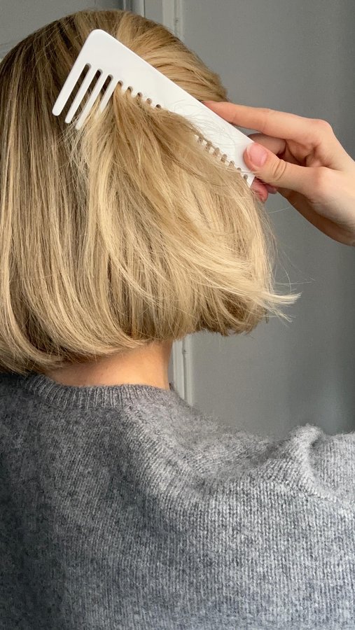 Instagram post by @kajsaschuterman for Bangerhead. Caption reads: Paid partnership with @bangerhead | A hair tip....