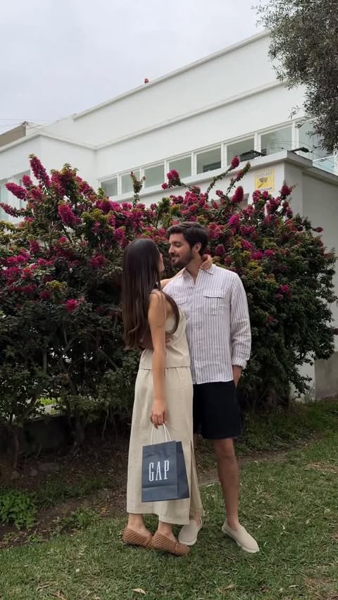 Instagram post by @mdegennarop for Gap Inc.. Caption reads: Matching outfits, matching energy ⚡️💙.