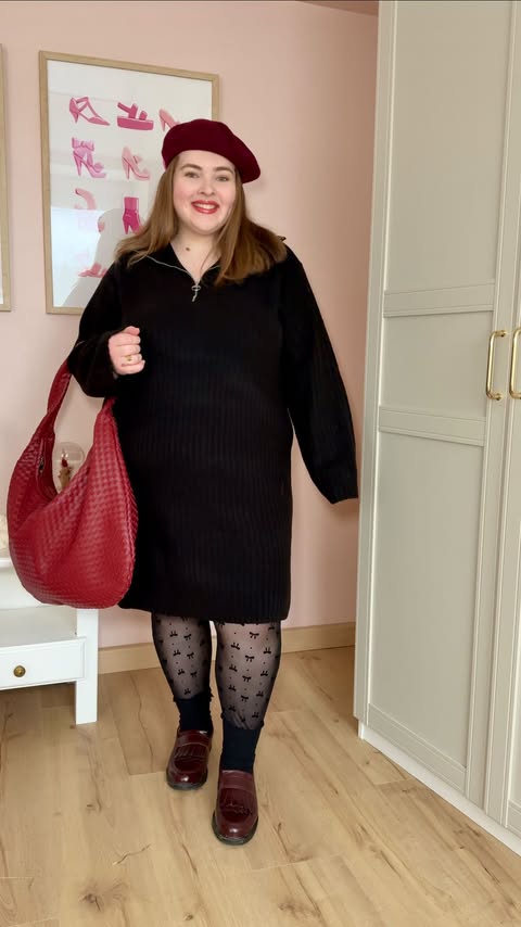 Instagram post by @manonellaa for Ulla Popken. Caption reads: [...] 🖤

🛍️Retrouve tous mes looks chez....