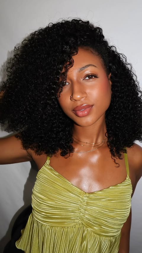 Instagram post by @itsindybindy for Curlsqueen. Caption reads: a no-leave out sew-in technique 🪡🔥....