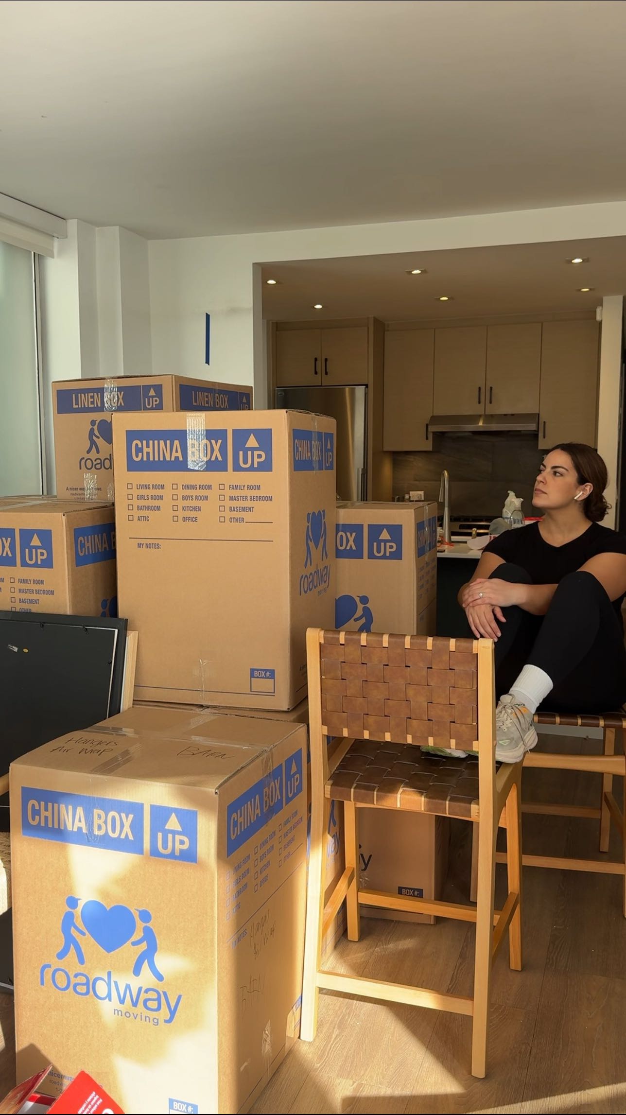 Instagram post by @anapaowow for Roadway Moving. Caption reads: Maturing is realizing hiring @roadwaymoving movers....