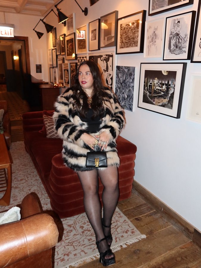 Instagram post by @denisemarieko for ELOQUII. Caption reads: My ego says I’m 5’9” 😌 

Fun night with @eloquii....