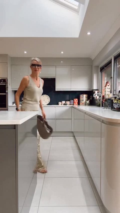 Instagram post by @mogzee_m for Mulberry. Caption reads: Gotta see this …
.
Unusual shirt & A faux bomber....