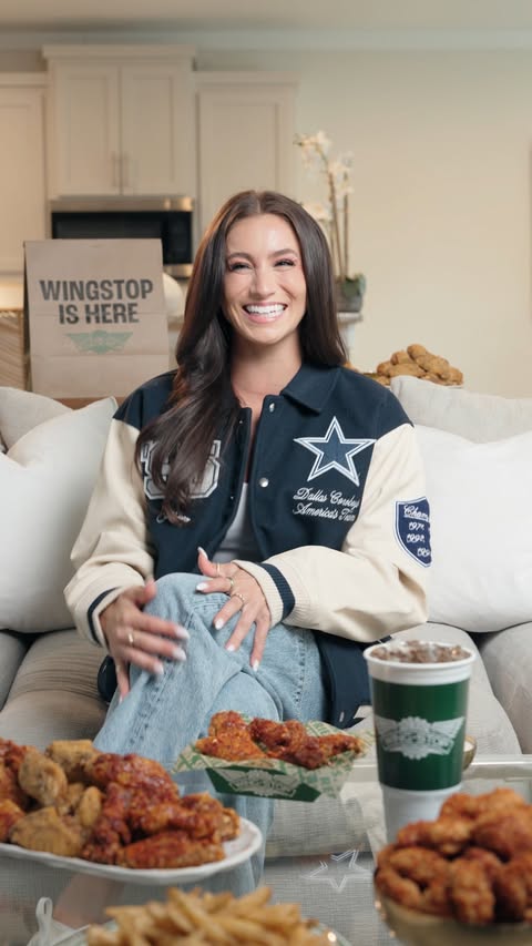 Instagram post by @abbysummerss for Wingstop. Caption reads: how wags watch with @abbysummerss PT ✌️who's....