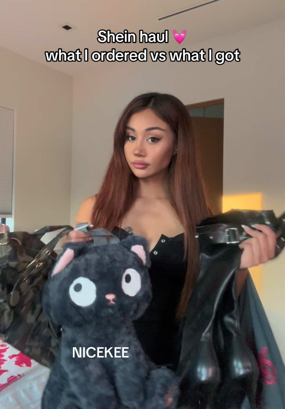 TikTok post by @starabelar for Cuccoo. Caption reads: [...] one is the best? 👛 @SHEIN @SHEINUS @CUCCOO....