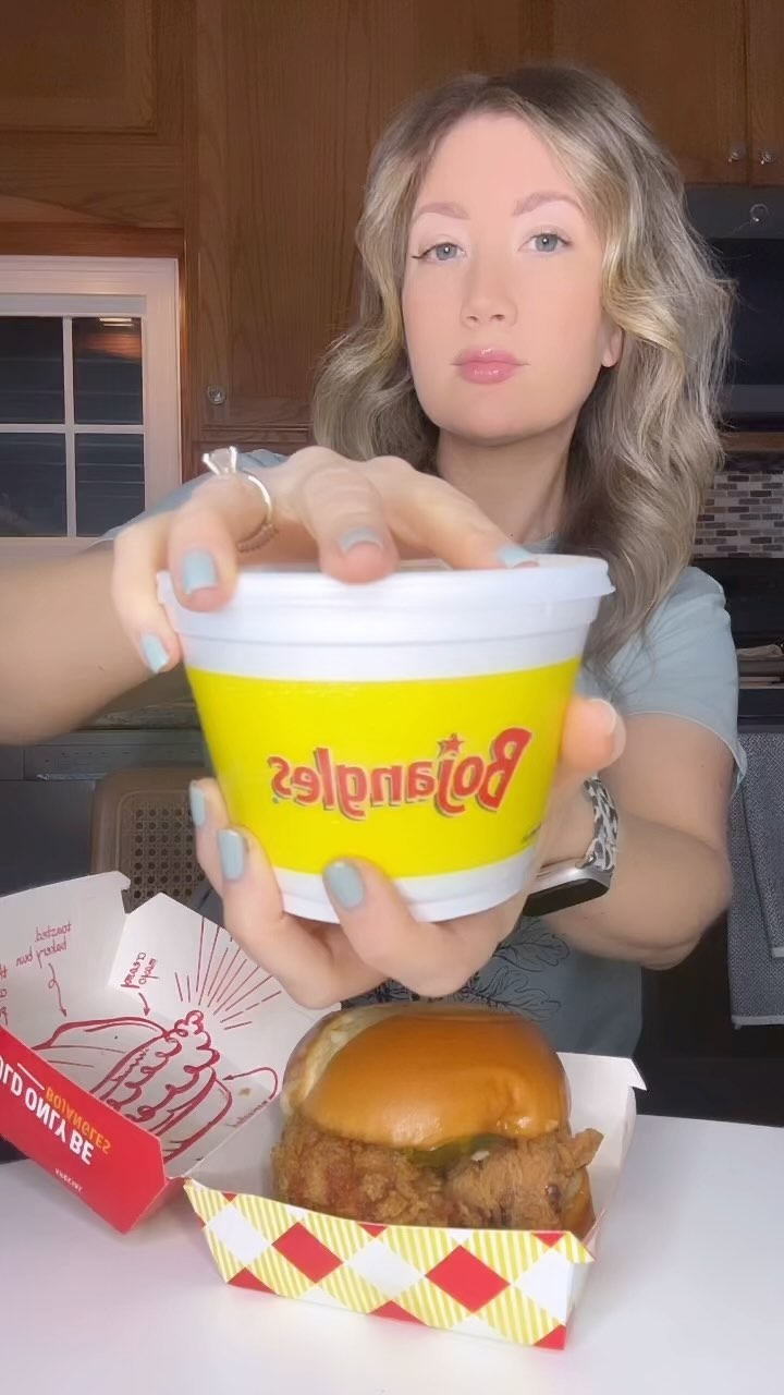 Instagram post by @sarahmukbangs for Bojangles. Caption reads: that Mac & buff sauce combo 😍

#bojangles....