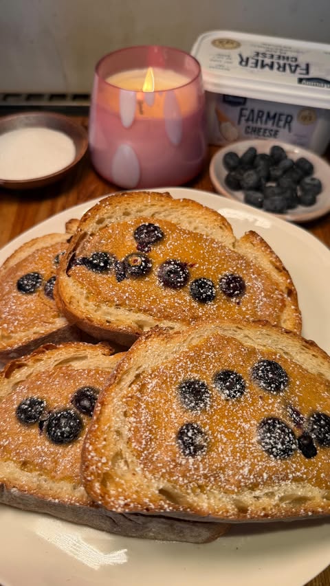 Instagram post by @cybelewells for Lifeway Foods. Caption reads: Holiday Spice Custard Toast 🍞🫐✨
Cozy, creamy,....