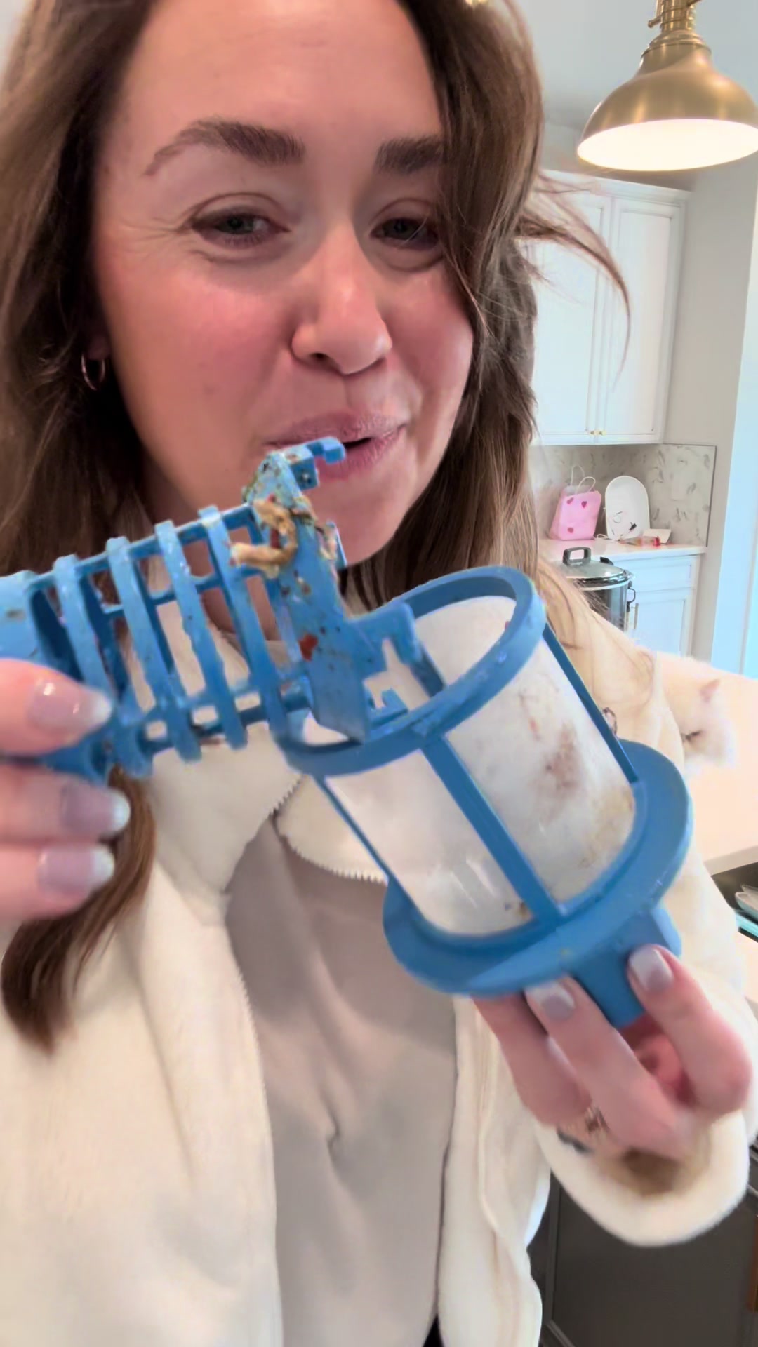 TikTok post by @nataliemommakingendsmeet for Sudstainables. Caption reads: [...] #dishwashertips #dishwashercleaning....