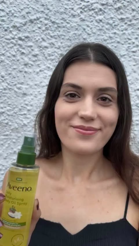 Instagram post by @ghitiu.marina for Home Tester Club. Caption reads: ✨ First impression of the Aveeno Daily....