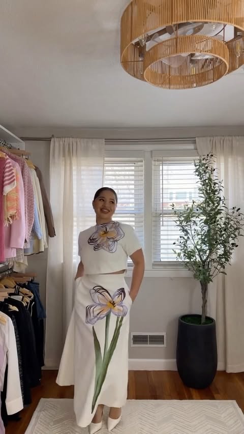 Instagram post by @yihrap for Sunfere. Caption reads: This set makes me feel like a boss mommy how....