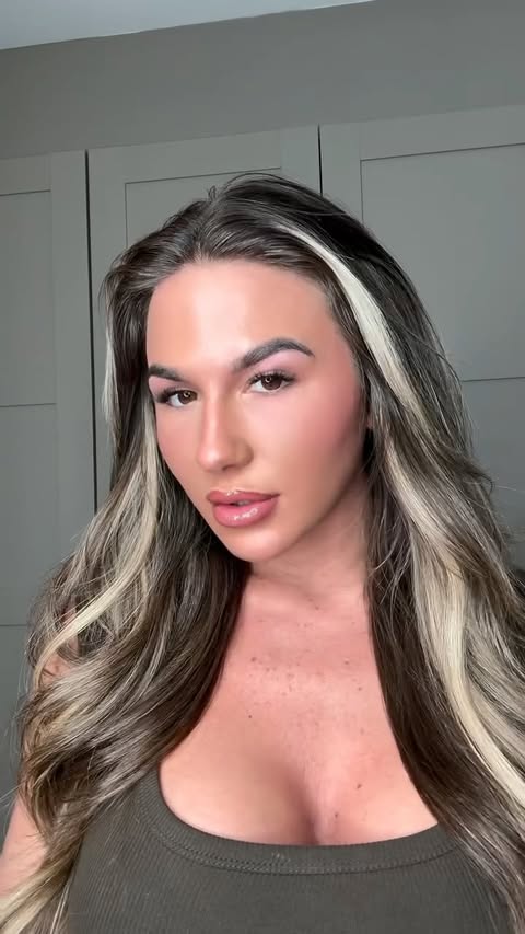 Instagram post by @angeliqueswift for TATTI LASHES. Caption reads: Up to 70% off with Tatti Lashes Early Access Black....