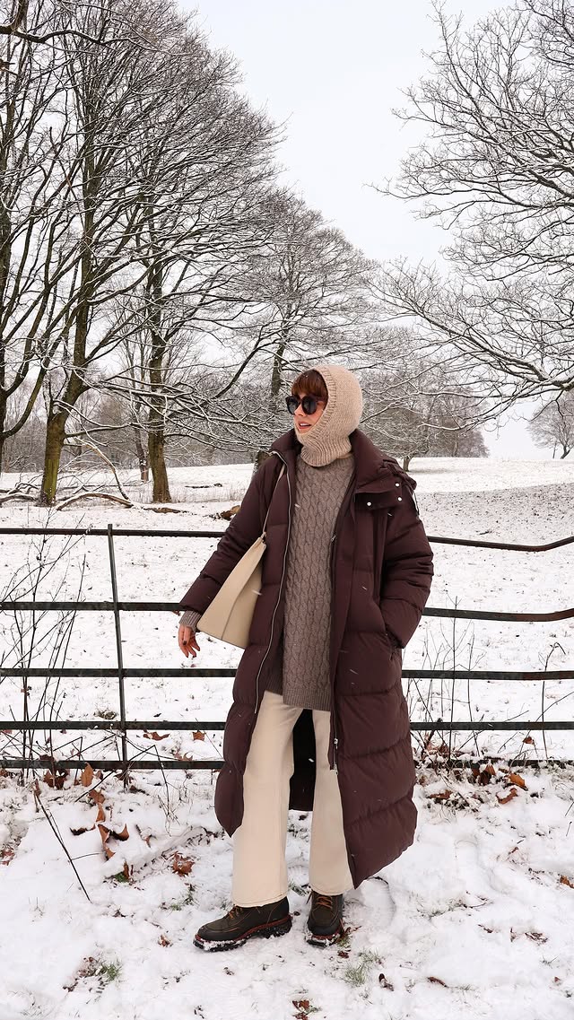 Instagram post by @alicecatherine for Bellerose. Caption reads: [...] Coat & jumper: @arketofficial Jeans:....