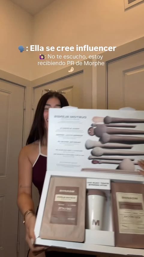 Instagram post by @dayelinocandod for Morphe. Caption reads: [...] you so much for this dream PR package....