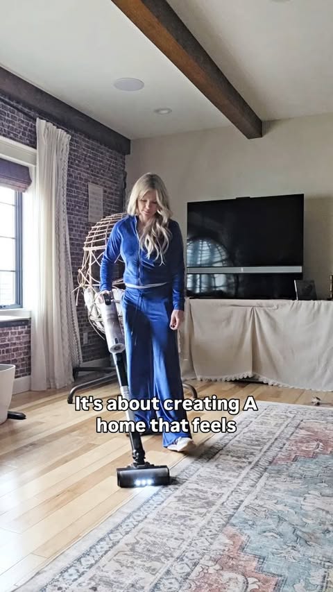 Instagram post by @thebradleybunchadventures for Levoit. Caption reads: [...] new year feeling calm and organized.
The....