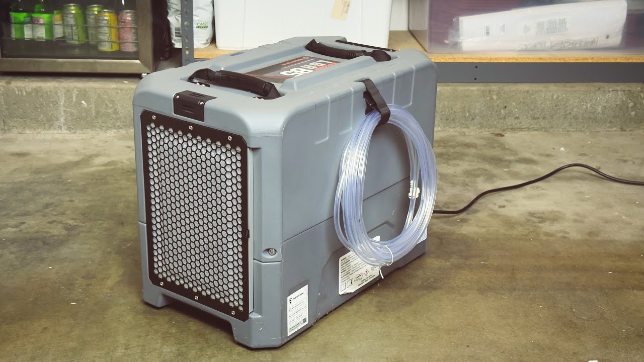 YouTube post by @techutopiareviews for Elgato. Caption reads: Abestorm LGR85 Review – The Most Powerful....