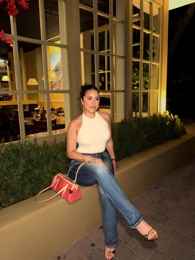 Instagram post by @kayberlin for MISS LOLA. Caption reads: Checkin in @misslolaofficial dc “KAYBERLIN”....