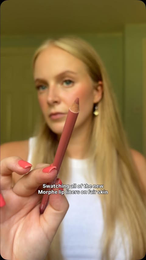 Instagram post by @kyrie_g_ for Morphe. Caption reads: [...] Bite Me Showtime Date Night Other Half....