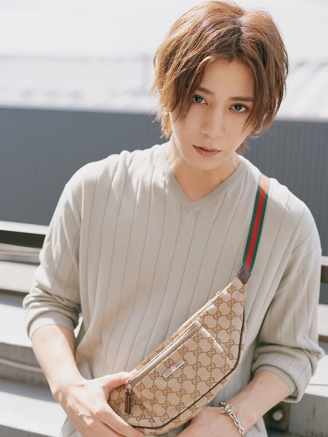 Instagram post by @ryosuke_yamada059 for GUCCI. Caption reads: ⁡ ⁡ GUCCI TAG ⁡ @gucci ⁡ #gucci #Ryosukeのいんすた....