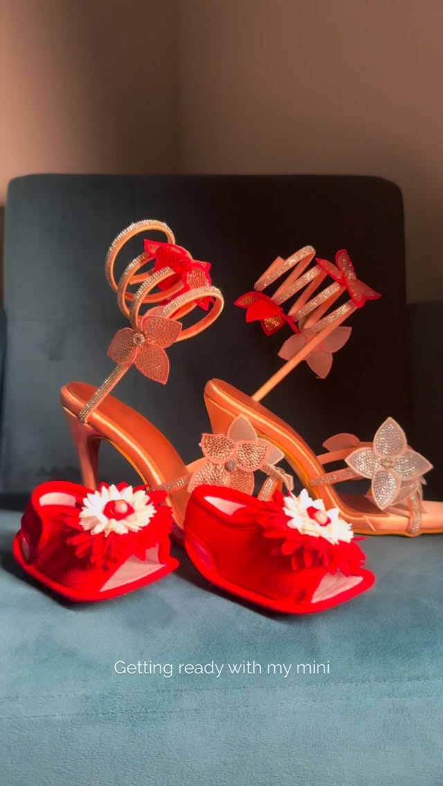 Instagram post by @shomby_ for Hopscotch. Caption reads: Got ready a little late today, but matching with....